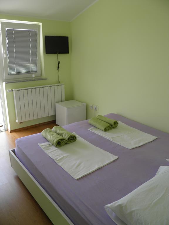 Guesthouse Prenocisca Sirec 프루이 객실 사진