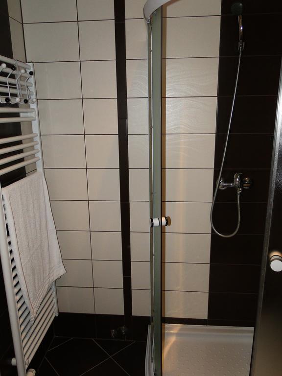 Guesthouse Prenocisca Sirec 프루이 외부 사진