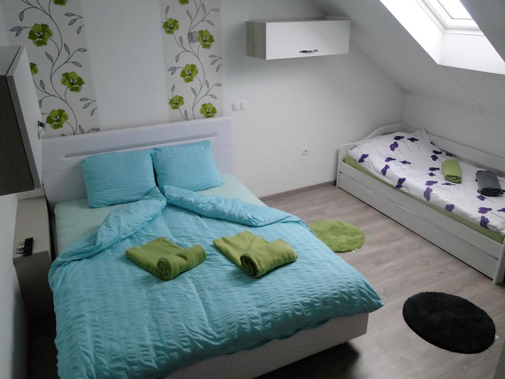 Guesthouse Prenocisca Sirec 프루이 외부 사진